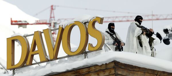 Швајцарски припадници специјалне полиције на крову Давос хотела - Sputnik Србија