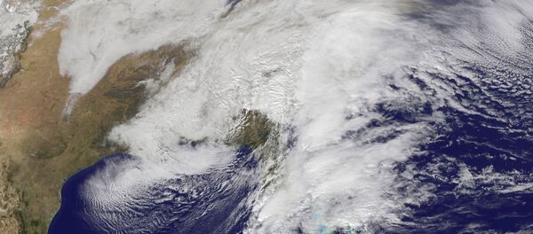 Satelitski snimak snežne oluje koja je zahvatila istočnu obalu SAD Satelitski snimak snežne oluje koja je zahvatila istočnu obalu SAD - Sputnik Srbija