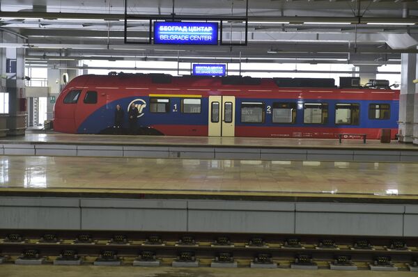 U funkciji je osam koloseka i pet perona, a na liniji Beograd-Novi Sad saobraćaju novi „štadlerovi“ vozovi. U funkciji je osam koloseka i pet perona, a na liniji Beograd-Novi Sad saobraćaju novi „štadlerovi“ vozovi. - Sputnik Srbija