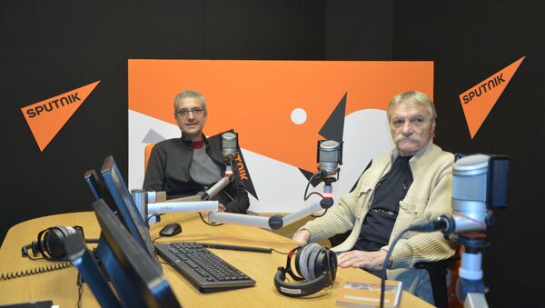 Igor Avžner i Prvoslav Plavšić u emisiji Sputnjik intervju - Sputnik Srbija