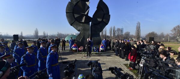 Одавање почасти жртвама Холокауста - Sputnik Србија