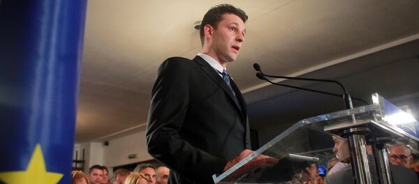 Božo Petrov - Sputnik Srbija