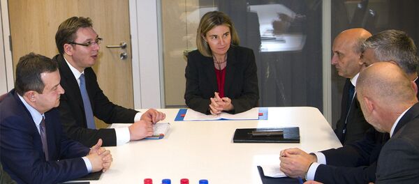 Dijalog u Briselu Dijalog u Briselu - Sputnik Srbija