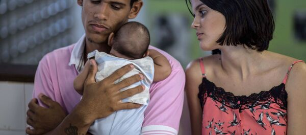 Двомесечни дечак оболео од зика вируса - Sputnik Србија