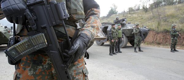 Војник НАТО-а Војник НАТО-а - Sputnik Србија