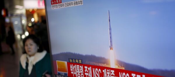 Lansiranje severnokorejske balističke rakete sa satelitom - Sputnik Srbija