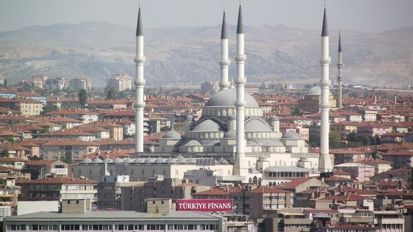 Pogled na Ankaru i najveću džamiju u tom gradu Kodžatepe - Sputnik Srbija