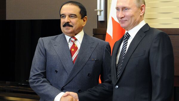 Predsednik Rusije Vladimir Putin i kralj Bahreina Hamad Bin Isa el Kalifa - Sputnik Srbija