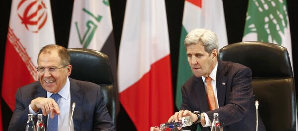 Сергеј Лавров и Џон Кери Сергеј Лавров и Џон Кери - Sputnik Србија