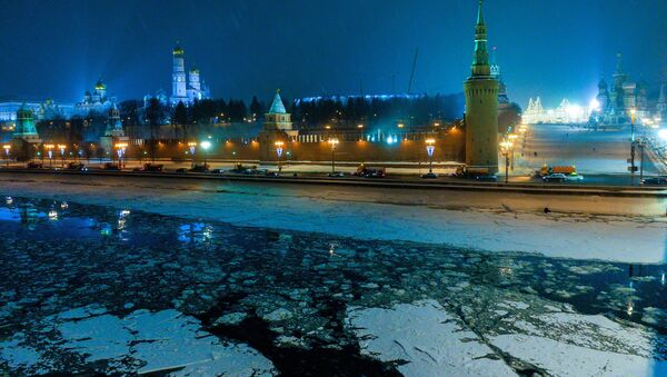 Pogled na Kremlj sa Moskvorečkog mosta - Sputnik Srbija