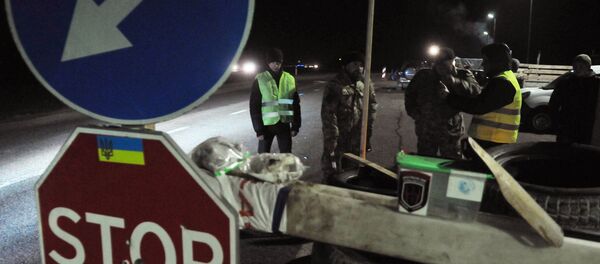 Украјински активисти блокирају руске камионе у Лавовској области - Sputnik Србија