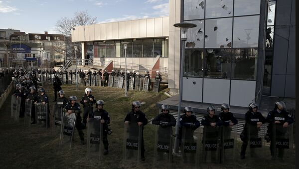 Kosovska policija uoči antivladinih protesta u Prištini - Sputnik Srbija