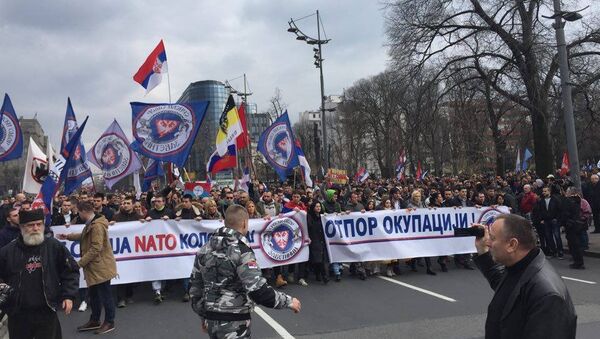 Анти НАТО протест у Београду - Sputnik Србија