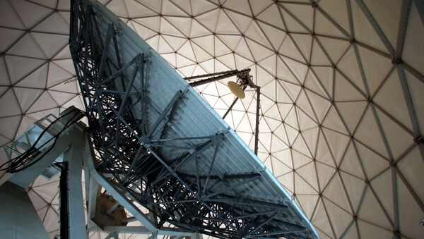 Satelitska antena, snimljena u nemačkoj obaveštajnoj agenciji BND u junu 2014. - Sputnik Srbija