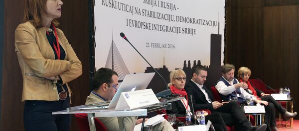 Директорка Центра за евроатлантске студије (ЦЕАС) Јелена Милић на конференцији „Србија и Русија - руски утицај на стабилизацију, демократизацију и европске интеграције“ - Sputnik Србија