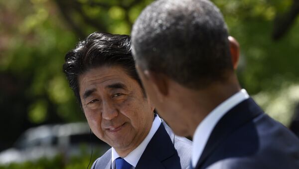 Američki predsednik Barak Obama i japanski premijer Šinzo Abe - Sputnik Srbija