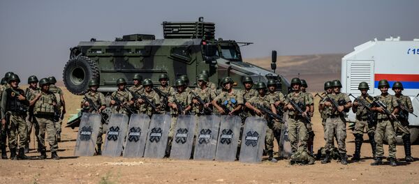 Turski vojnici na Tursko-Sirijskoj granici - Sputnik Srbija