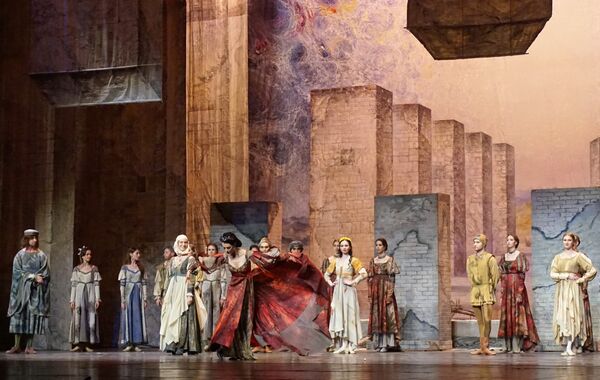 Ансамбл Руског царског балета по завршетку представе „Ромео и Јулија“ - Sputnik Србија