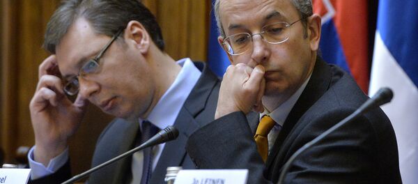 Premijer Aleksandar Vučić i šef delegacije EU Majkl Devenport na međunarodnoj konferenciji „Više od civilnog društva: Zajedničkim dijalogom na evropskom putu“ u Domu Narodne skupštine Premijer Aleksandar Vučić i šef delegacije EU Majkl Devenport na međunarodnoj konferenciji „Više od civilnog društva: Zajedničkim dijalogom na evropskom putu“ u Domu Narodne skupštine - Sputnik Srbija