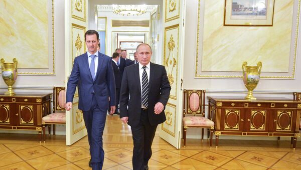 Председник Русије Владимир Путин са сиријским председником Башаром Асадом у Кремљу у фебруару 2016. - Sputnik Србија