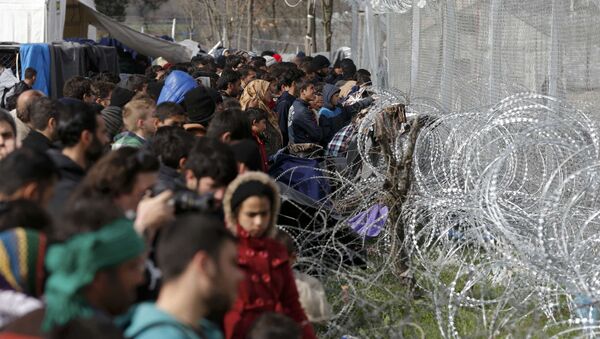 Migranti na grčko - makedonskoj granici - Sputnik Srbija