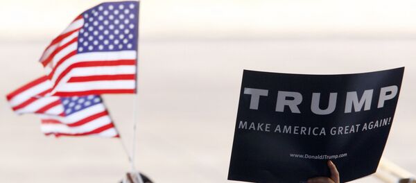 Присталице Доналда Трампа у предизборној кампањи Присталице Доналда Трампа у предизборној кампањи - Sputnik Србија