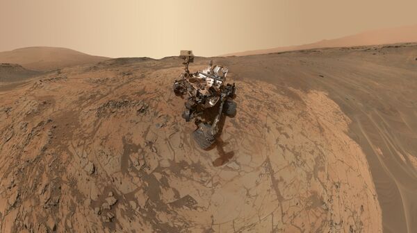 Rover Kjuriositi beleži „selfi“ na Marsu - Sputnik Srbija