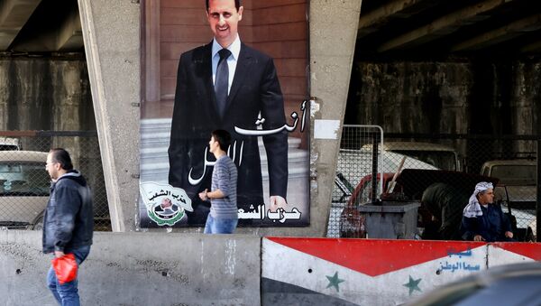 Плакат са ликом председника Сирије Башар ел Асада у Дамаску, Сирија - Sputnik Србија