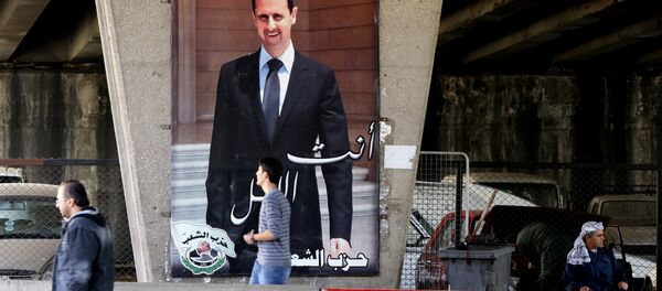 Плакат са ликом председника Сирије Башар ел Асада у Дамаску, Сирија - Sputnik Србија