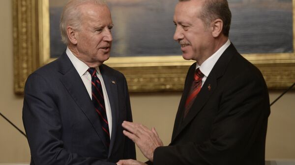 Potpredsednik SAD Džo Bajden i turski predsednik Redžep Tajip Erdogan - Sputnik Srbija