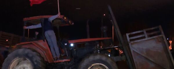 Albanci u Skoplju zatrpavaju temelj na kom je trebao biti postavljen krst visine 55 metara, Makedonija Albanci u Skoplju zatrpavaju temelj na kom je trebao biti postavljen krst visine 55 metara, Makedonija - Sputnik Srbija