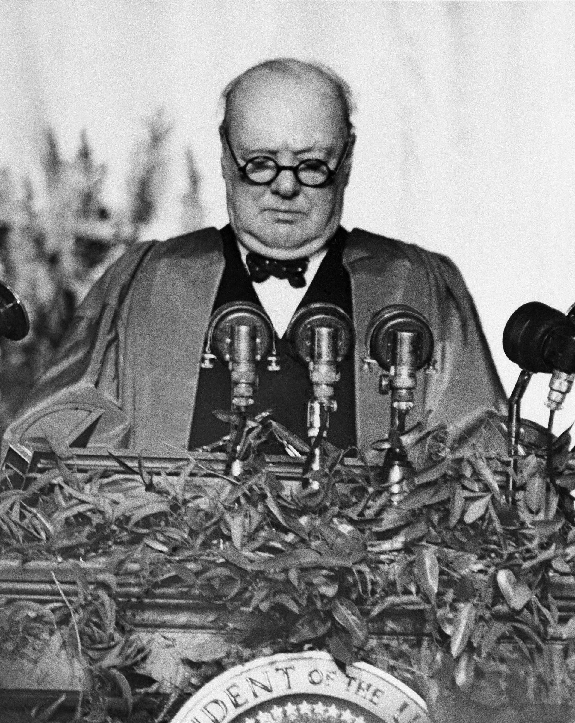 Винстон Черчил, бивши премијер Енглеске, 5. март 1946 - Sputnik Србија, 1920, 13.02.2022
