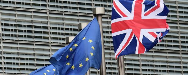 Заставе Велике Британије и ЕУ - Sputnik Србија