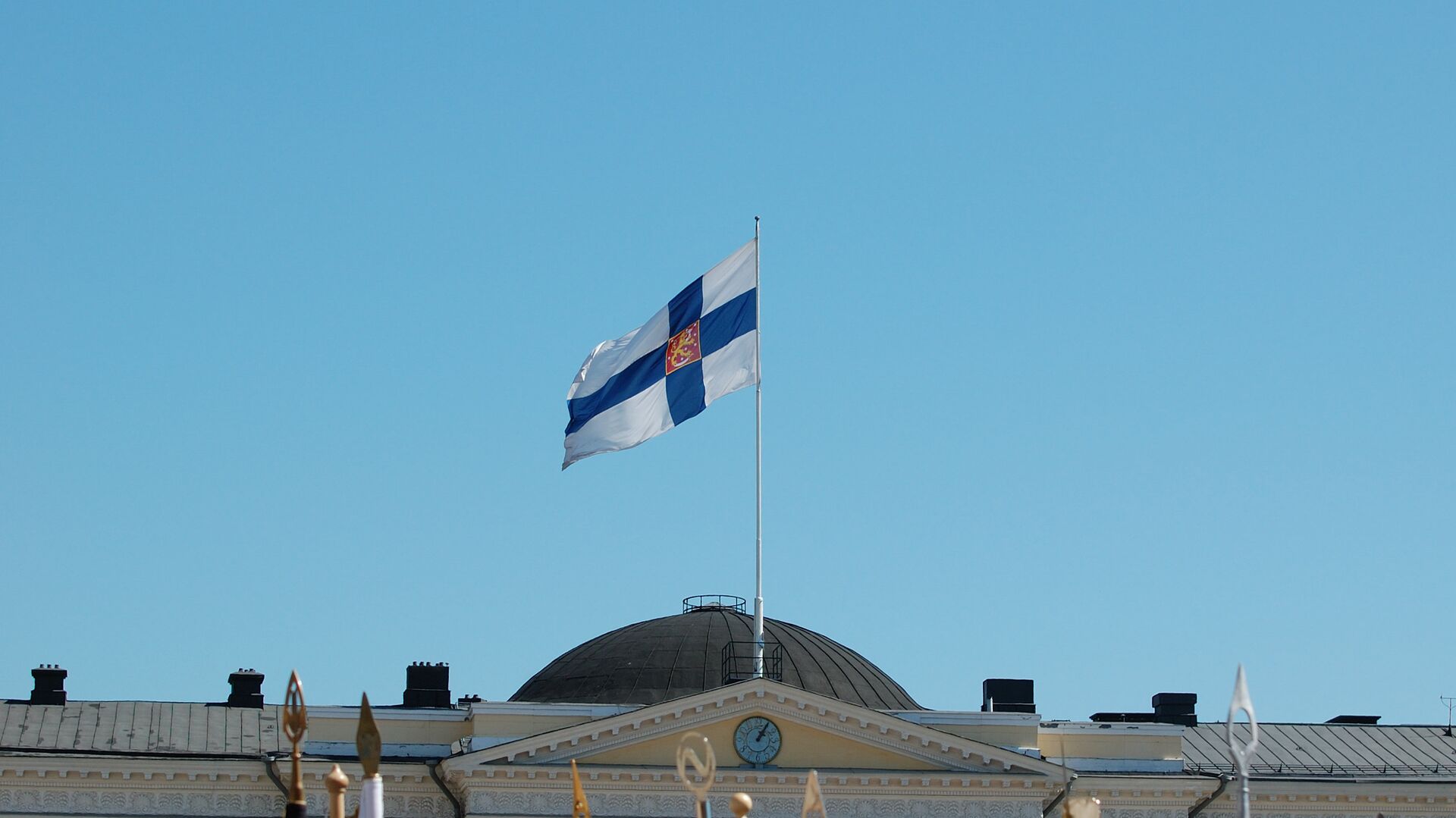 Finska zastava u Helsinkiju, Finska - Sputnik Srbija, 1920, 15.04.2022
