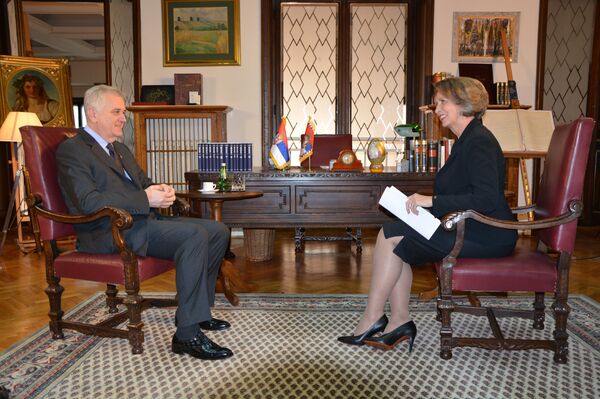 Председник Србије Томислав Николи са главном и одговорном уредницом Спутњика Љубинком Милинчић Председник Србије Томислав Николи са главном и одговорном уредницом Спутњика Љубинком Милинчић - Sputnik Србија