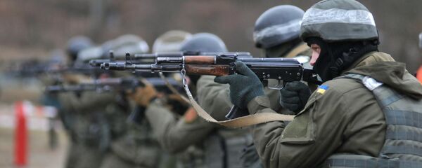 Ukrajinski vojnici Nacionalne garde tokom borbene obuke od strane NATO snaga - Sputnik Srbija