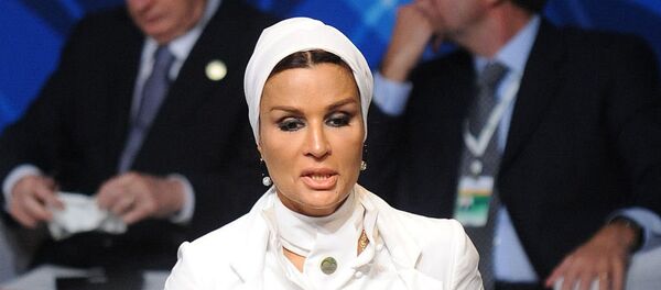 Moza bin Naser el Misned, supruga trećeg emira Katara Moza bin Naser el Misned, supruga trećeg emira Katara - Sputnik Srbija