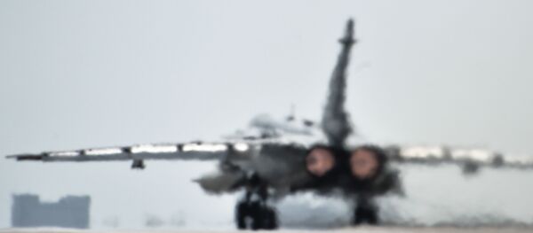 Авион сухој Су-24 у руској авио-бази Хмејмим у Сирији - Sputnik Србија