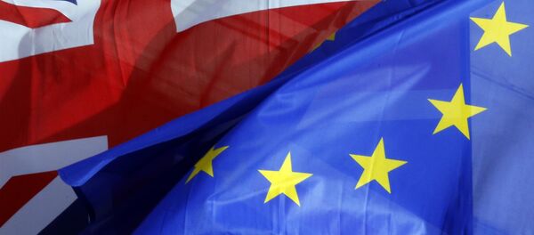 Заставе Велике Британије и ЕУ Заставе Велике Британије и ЕУ - Sputnik Србија