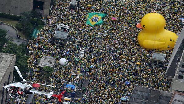 Демонстрације у Сао Паолу, са захтевом за опозив председнице Бразила Дилме Русеф - Sputnik Србија