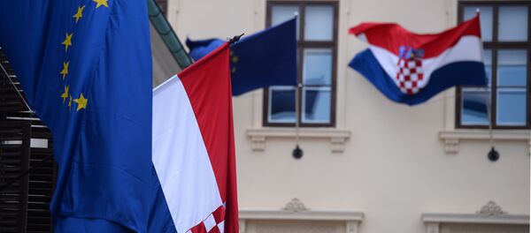 Hrvatska zastava - Sputnik Srbija