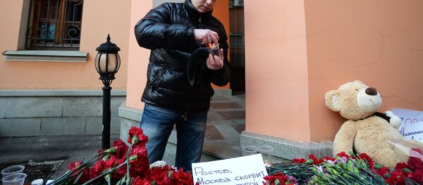 Помен жртвама авионске несреће у Ростову на Дону Помен жртвама авионске несреће у Ростову на Дону - Sputnik Србија