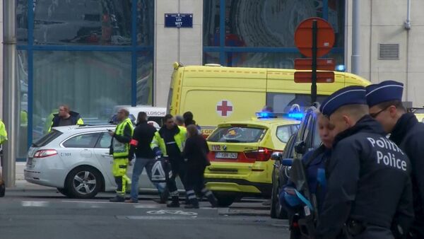Belgijska policija ispred aerodroma u Briselu - Sputnik Srbija