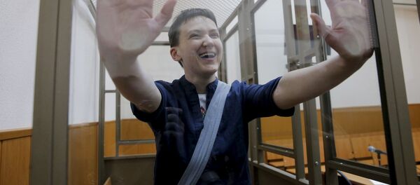 Ukrajinski pilot Nadežda Savčenko tokom objavljivanja presude - Sputnik Srbija