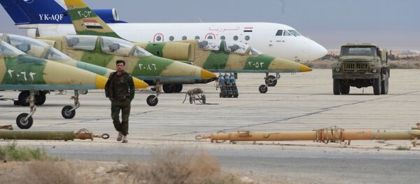 Авиони Л-39 и Јак-40 сиријске војске у близини Палмире - Sputnik Србија