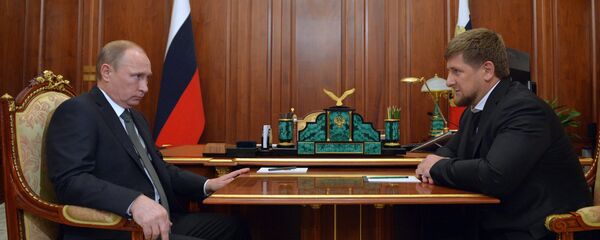 Председник Русије Владимир Путин и лидер Чеченије Разман Кадиров - Sputnik Србија