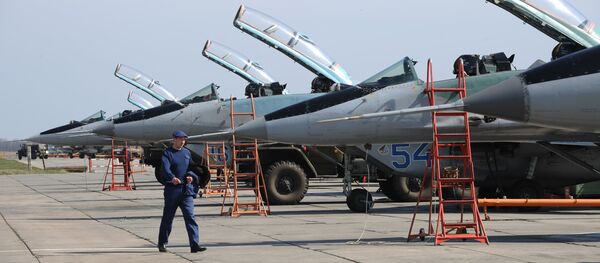 Миг-29 Миг-29 - Sputnik Србија
