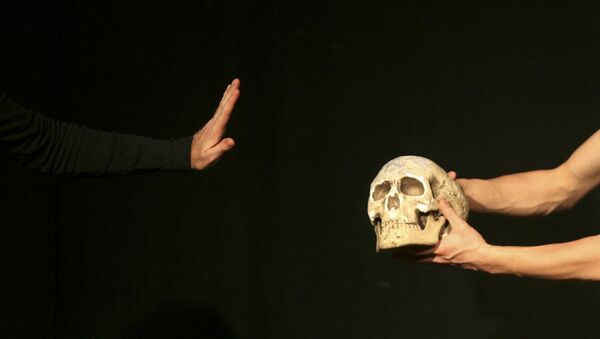 Detalj iz predstave Hamlet Vilijema Šekspira - Sputnik Srbija