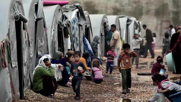 Izbeglički kamp na tursko-sirijkoj granici - Sputnik Srbija