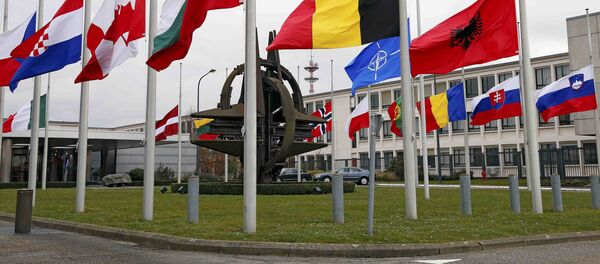 НАТО лого - Sputnik Србија